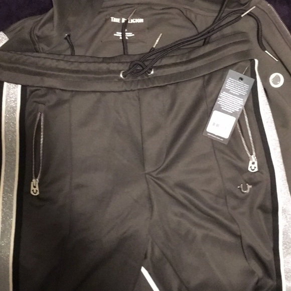 True Religion Sweat Suit - Picture 3 of 8